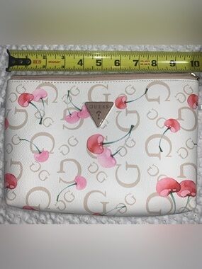 🍒 GUESS 1 Piece Travel Toiletry Pouch Set Cosmetic Bags Multi-Color W/Cherries